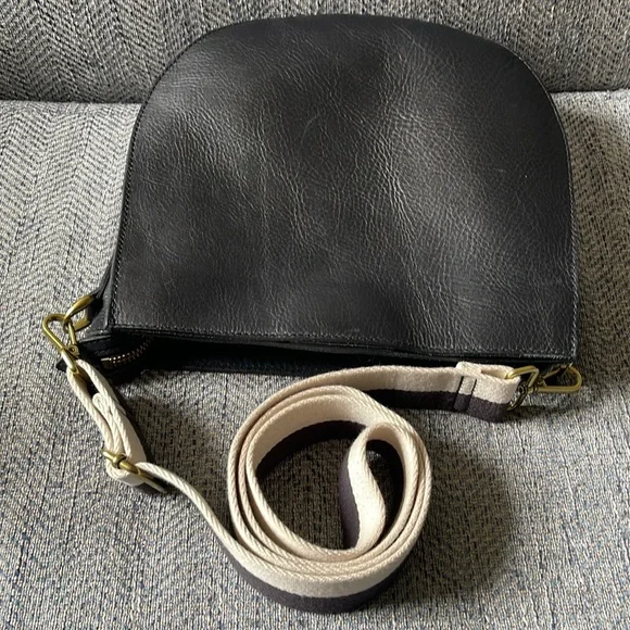 MADEWELL The Transport SaddleBag Black Leather Crossbody Sling Bag - Picture 10 of 16